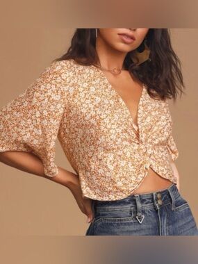 Sage Knot-Front Floral Crop Blouse - Cream & Gold NWT